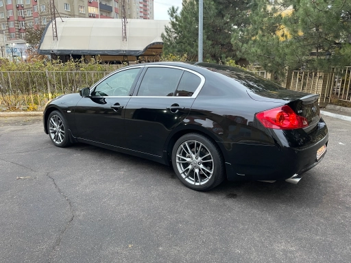 Продам Infiniti G25 Hi-tech