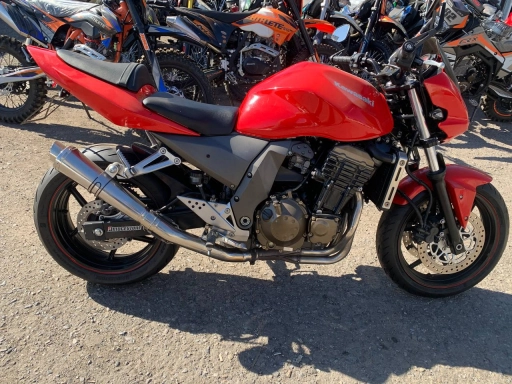 KAWASAKI Z750