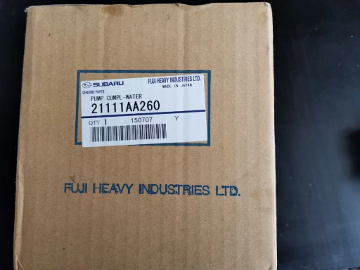 Насос водяной (помпа) Subaru 21111AA260 FUJI оригинал
