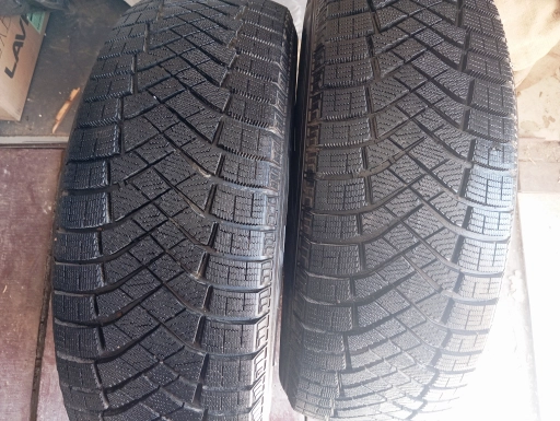 Шины 225/60 R18 Pirelli зима комплект