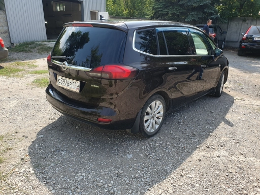 Open Zafira C Tourer turbo 2013